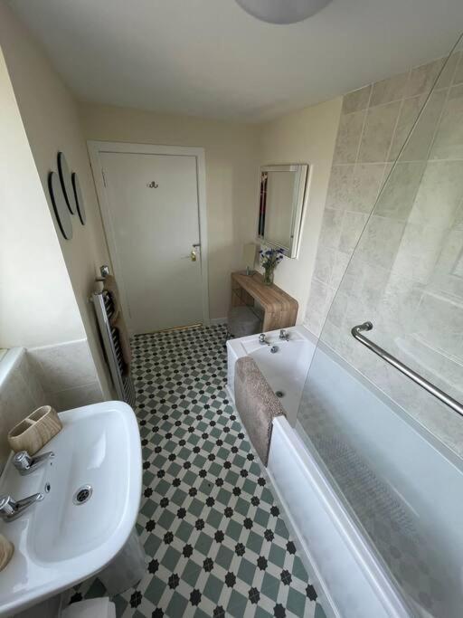 Honeycomb Cottage Newburgh  Екстериор снимка