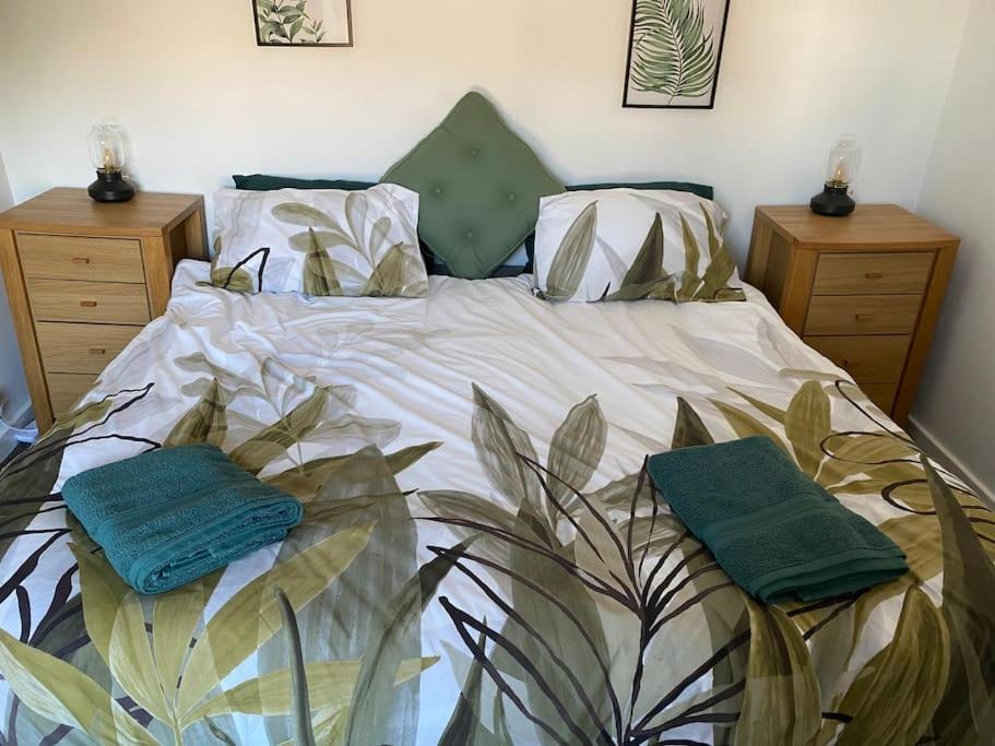 Honeycomb Cottage Newburgh  Екстериор снимка