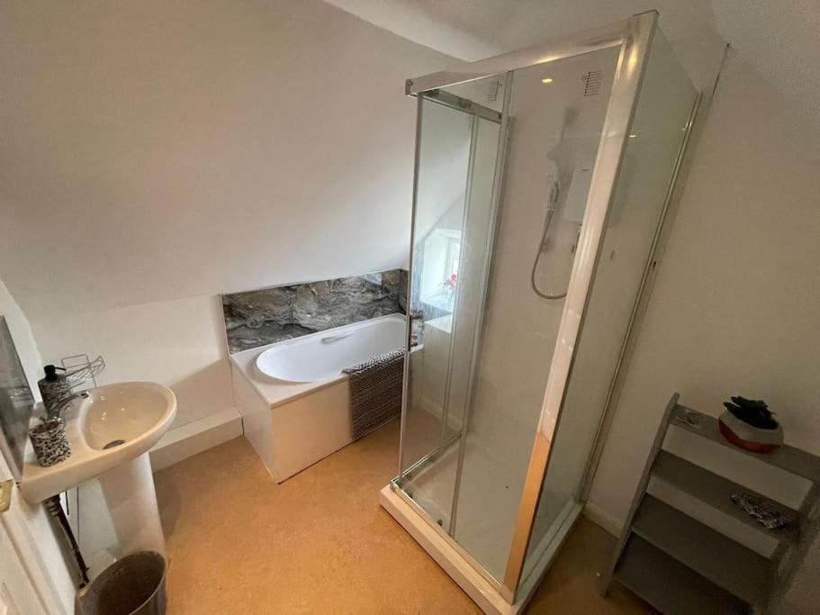 Honeycomb Cottage Newburgh  Екстериор снимка